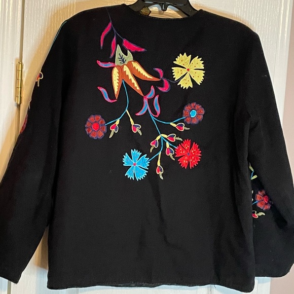 🧥 Alex Kim Black Jacket w/Bright Floral Appliqués & Embroidery. Size Medium. 🧥 - Picture 4 of 16